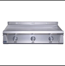 Le Griddle Pro Series 105 - 3 Burner Gas Griddle with Interior Lights (3mm)