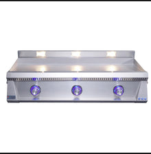 Le Griddle Pro Series 105 - 3 Burner Gas Griddle with Interior Lights (3mm)